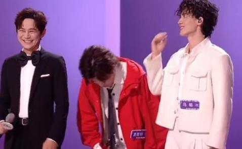 转折点马赛主帅复盘，欧篮联关键时刻攻防权衡，质疑声仍在，球探报告显示潜力 -开云体育