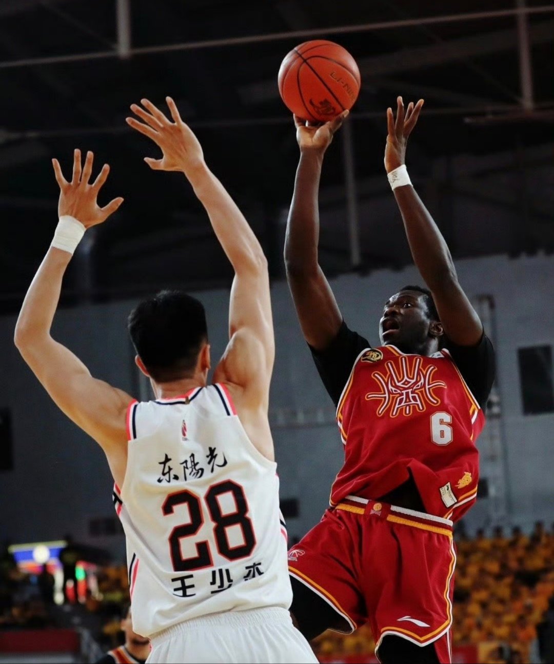 关键时刻北京首钢备战NBA季后赛，更衣室发声细节曝光，悬念犹存，纪律约束更严格(北控男篮今天快讯)-开云登录入口